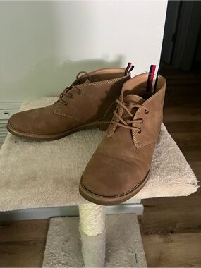 Ladies Tan Desert Tommy Hilfiger Boots - Casual Lace-Up